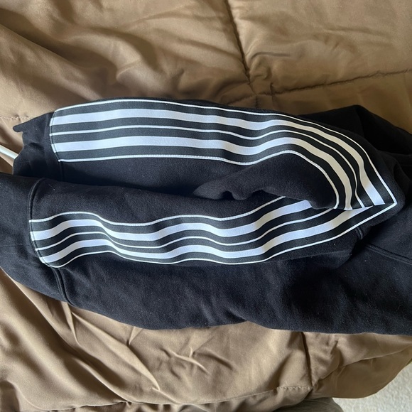 Athleta crewneck - Picture 5 of 5